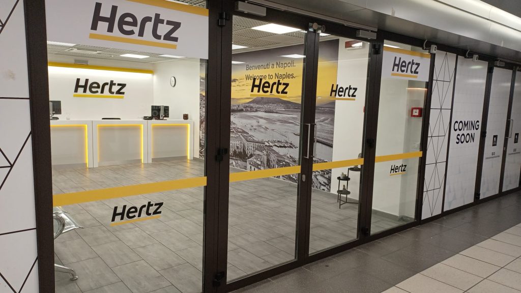 Con “Hertz in Città” l’autonoleggio arriva a Napoli Centrale