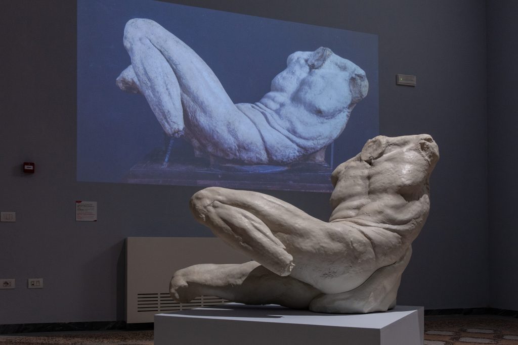 Al CARMI di Carrara la mostra sul Memoriale di Michelangelo