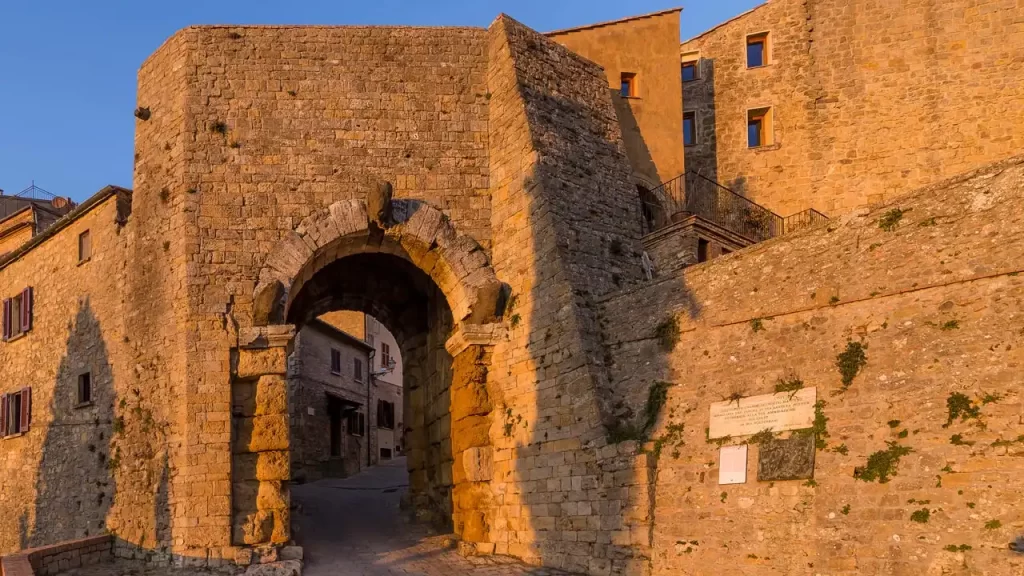 Volterra in Bianco