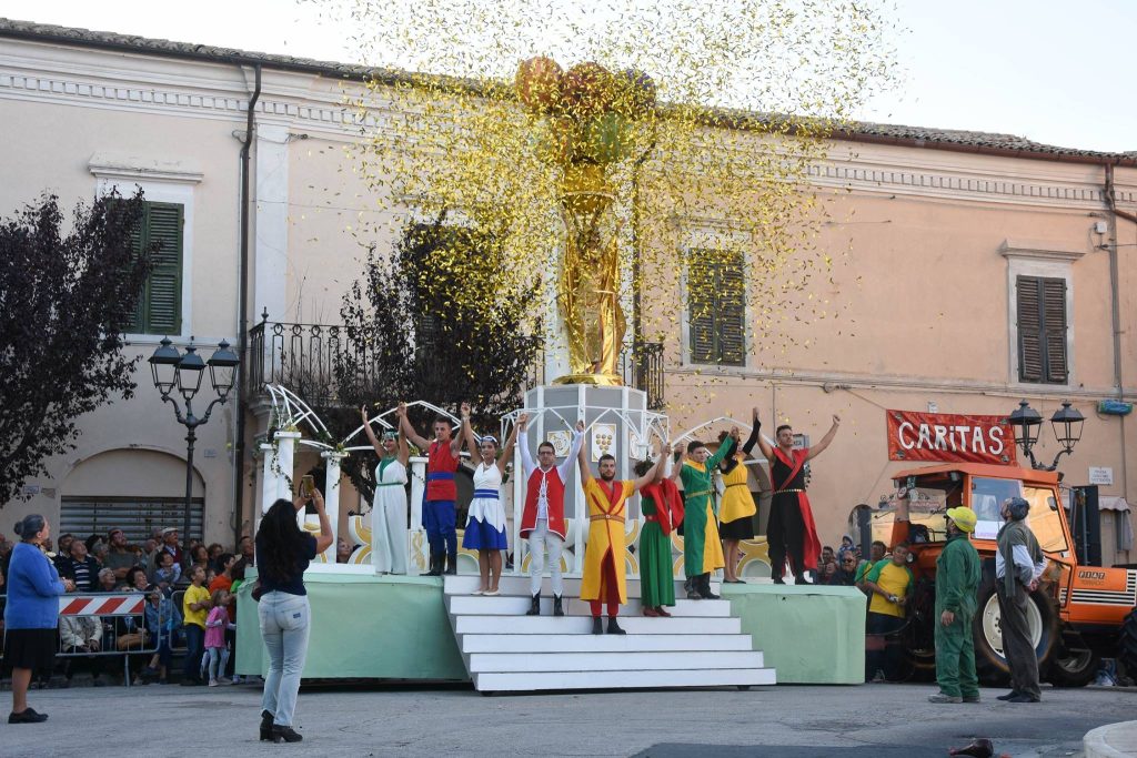 Potenza Picena celebra il Grappolo d’Oro ed è Tappa del Grand Tour delle Marche