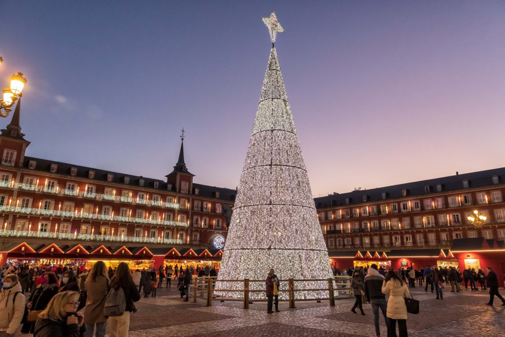 Natale e Capodanno in Spagna: feste, tradizioni, curiosità nelle principali città del Paese