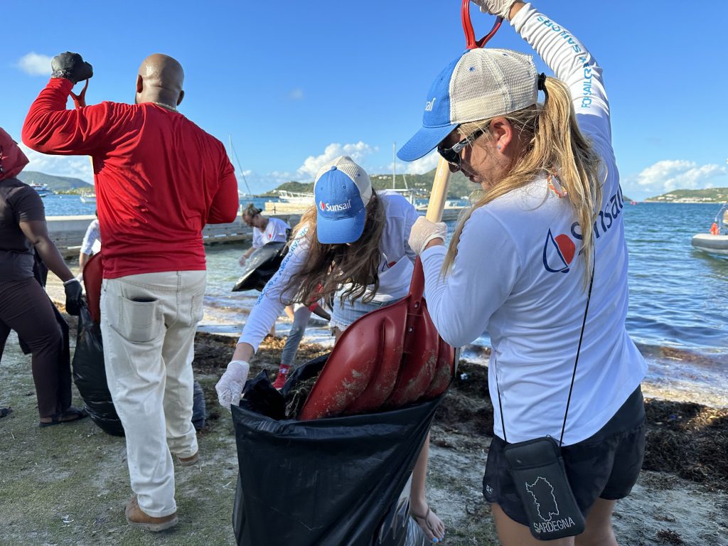 The Moorings & Sunsail, con l’Ente del Turismo e la Film Commission delle BVI in Coastal Clean-up