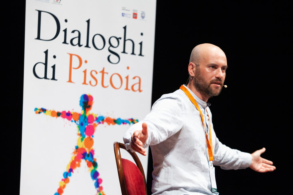 La seconda lezione introduttiva dei Dialoghi di Pistoia al teatro Bolognini della città