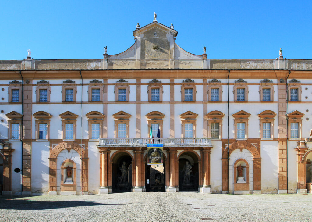 Visite guidate tra natura, castelli, arte, eccellenze del territorio nel Grand Tour di Emil Banca