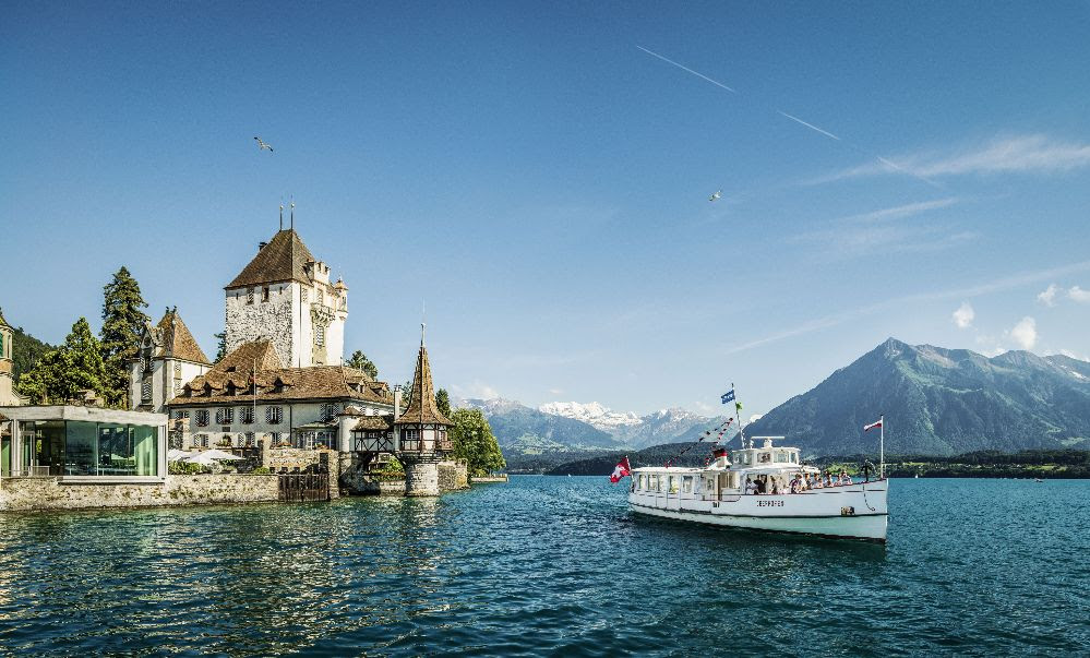 Da Domodossola a Berna, a bordo del Trenino Verde delle Alpi un’avventura estiva nell’Oberland Bernese