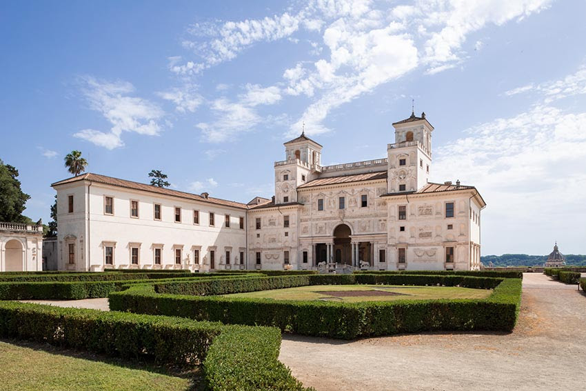 Villa Medici Roma annuncia i vincitori e lancia il nuovo bando per le camere degli ospiti