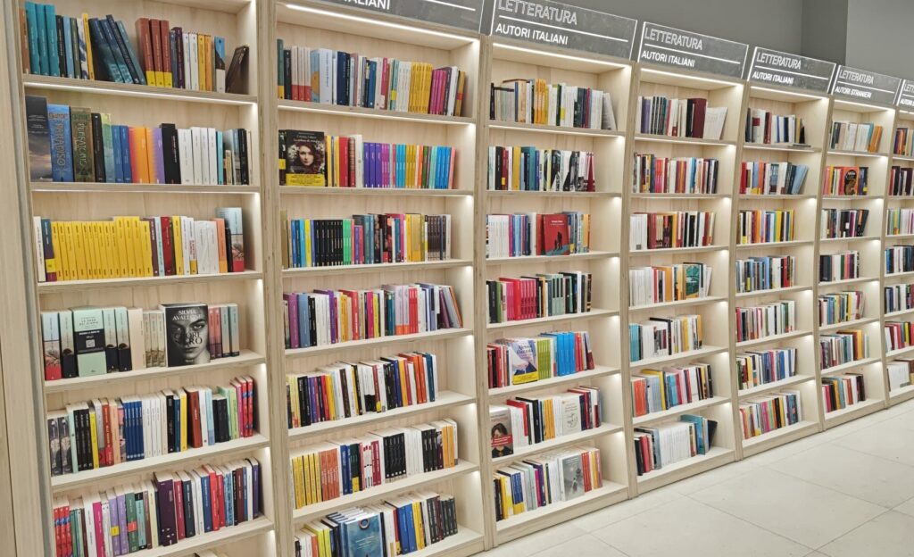 Mondadori Bookstore | MA, apre a Roma presso il Maximo Shopping Center in zona Laurentina