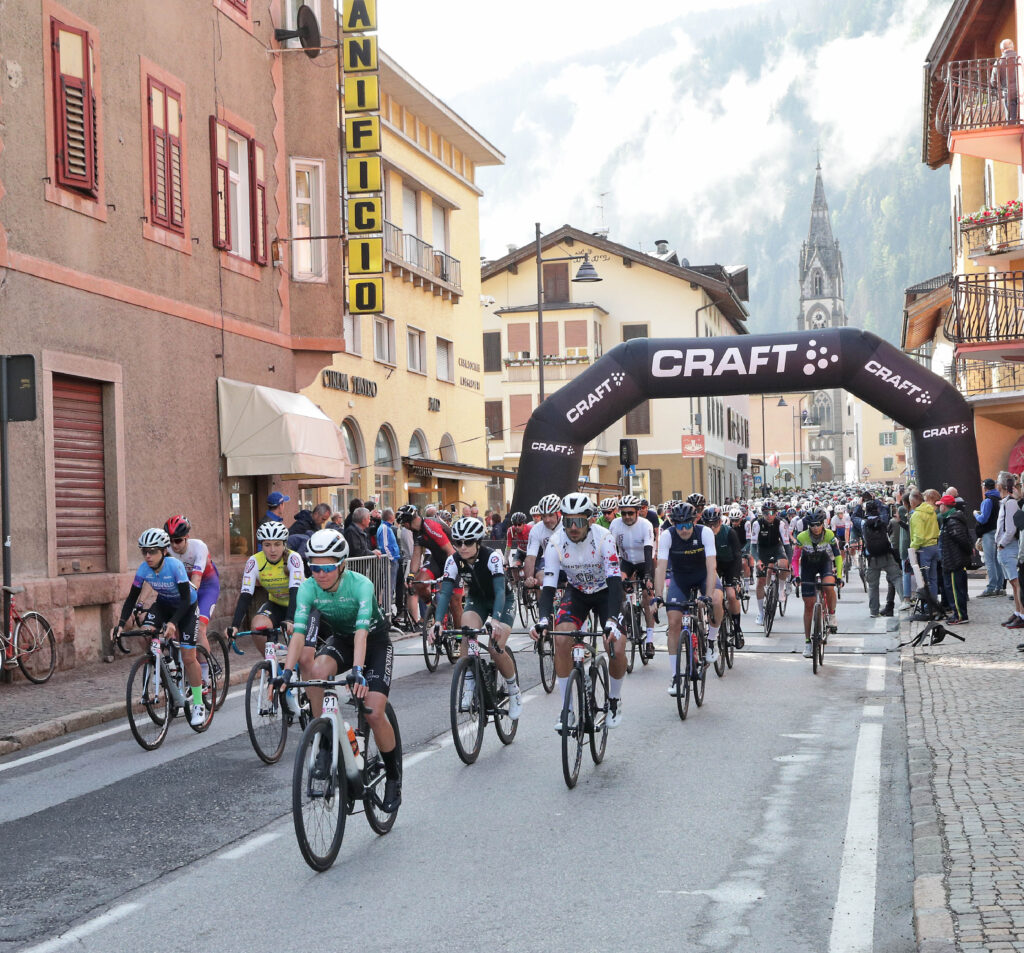 “16a Marcialonga Cycling Craft” da Predazzo (TN) ai passi più iconici nella grande bellezza delle Dolomiti