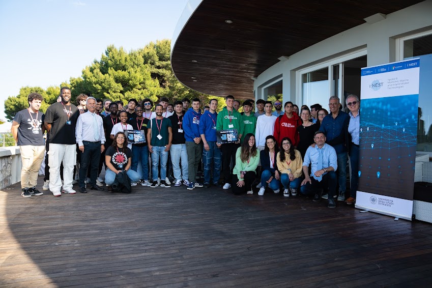 The Blue Way Hackathon, i vincitori del progetto Finding Algaea a Tipicità in blu