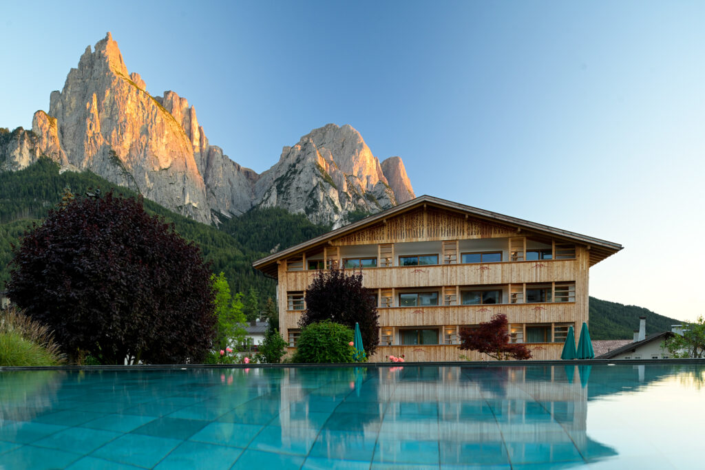 Artnatur Dolomites entra nel GruppoBlu Hotels per una vacanza esclusiva all’Alpe di Siusi