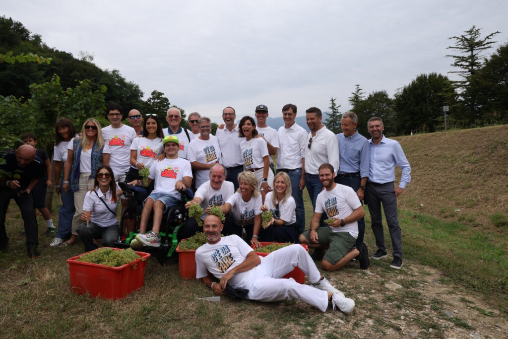 ®Vendemmia Solidale, tra i filari della tenuta di San Pietro di Feletto (Treviso) tanti ospiti illustri tra i filari