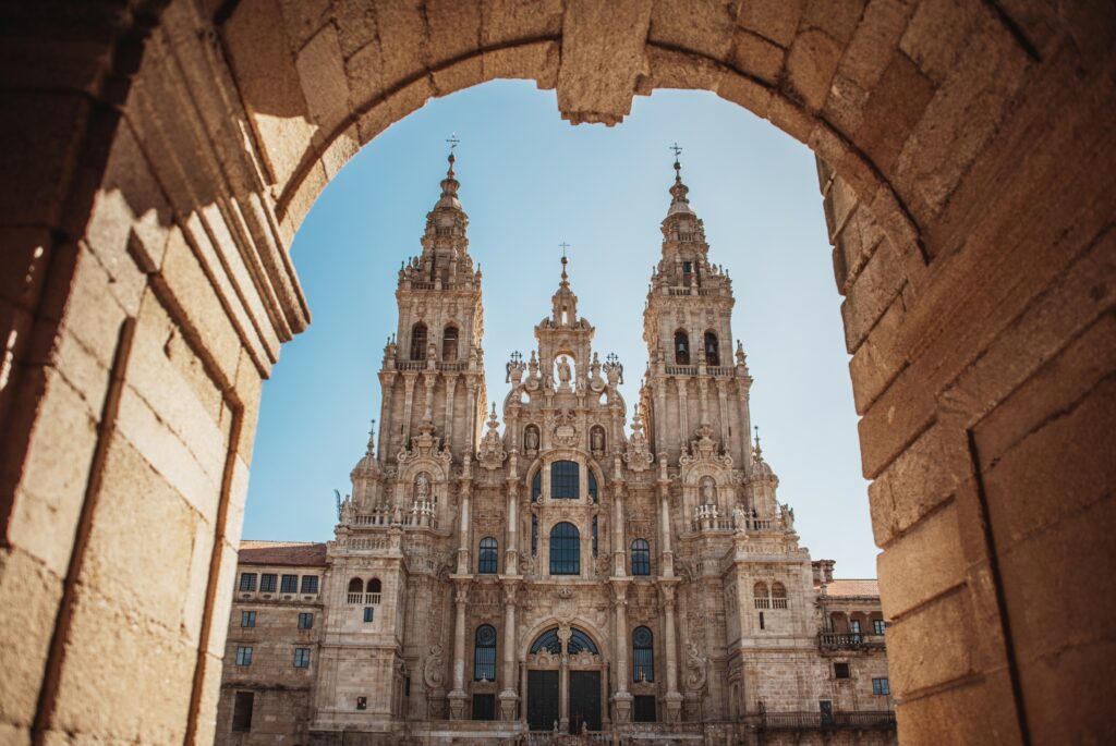 Vueling collega Roma Fiumicino e Santiago di Compostela a Natale