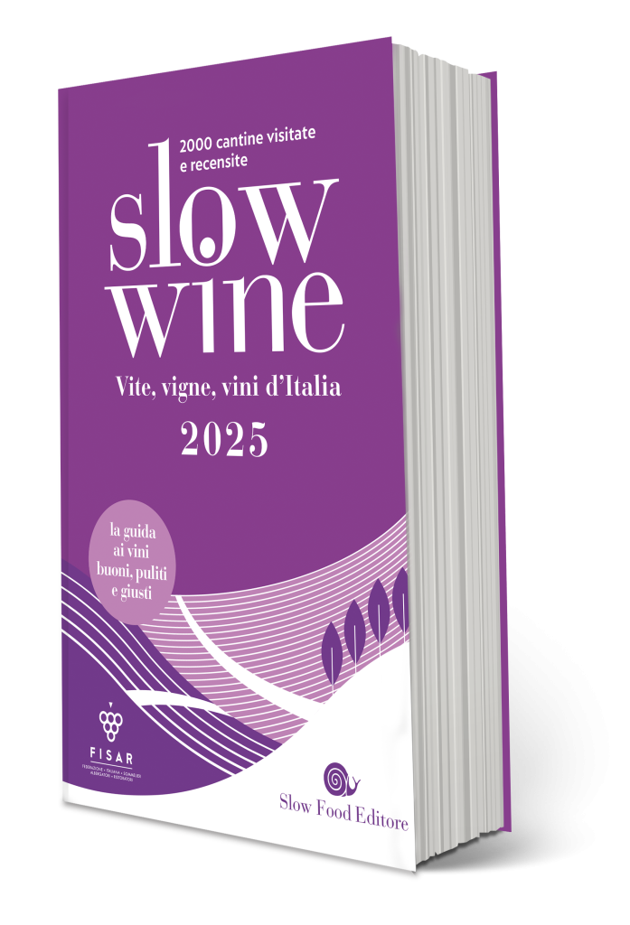 “Slow Wine 2025” in libreria dal 23 ottobre: 2000 cantine visitate e recensite