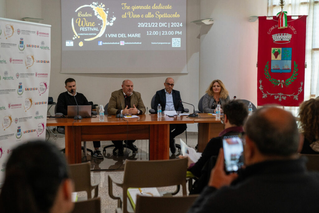 Badesi Wine Festival Christmas Edition, in Sardegna una celebrazione del vino, del mare e delle tradizioni natalizie