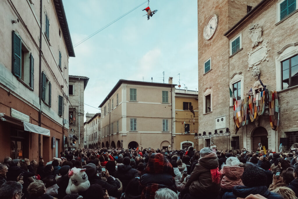 La Befana di Urbania è la Festa Nazionale nell’antica Casteldurante, capitale della Befana